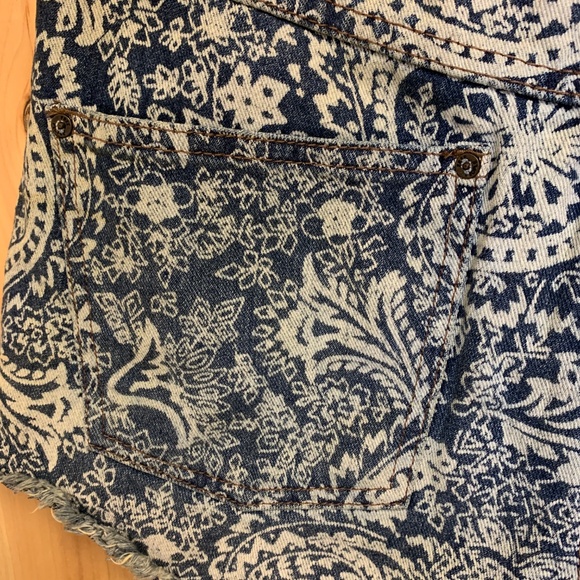 Free People Printed Shorts Size 27 - Picture 6 of 6